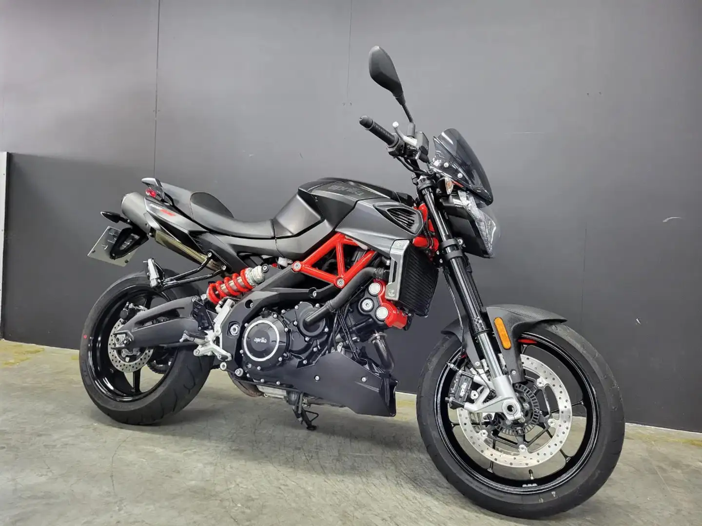 Aprilia Shiver 900 - 1