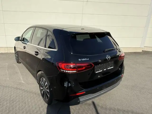 Mercedes-Benz B-Class view 7