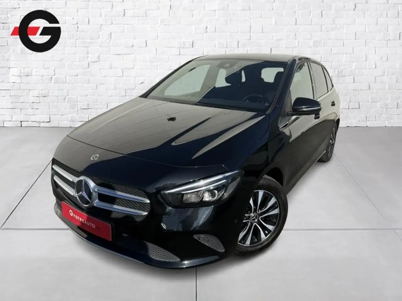 Mercedes-Benz B 180