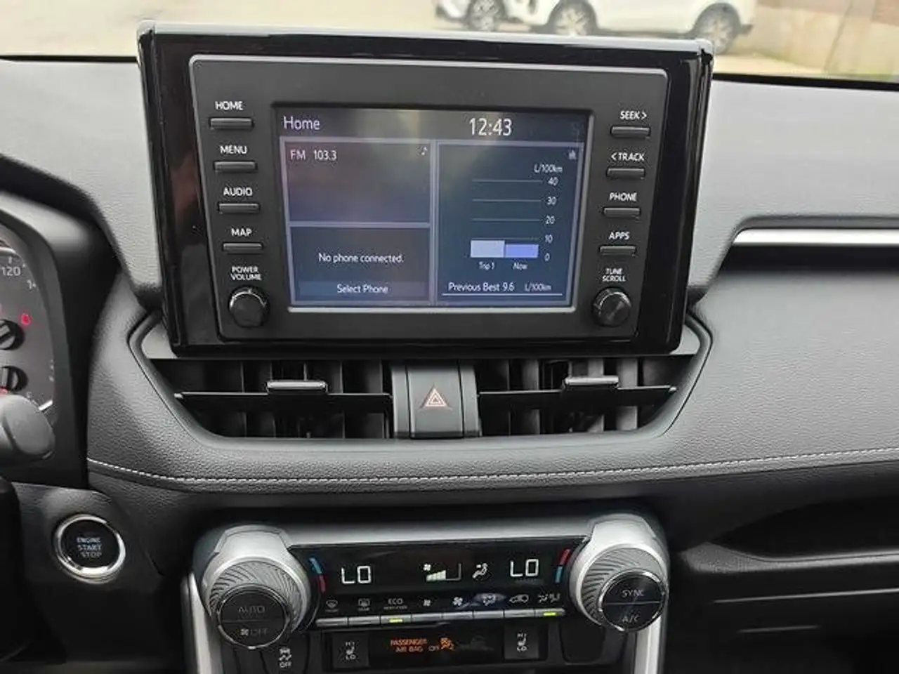 Toyota RAV 4 photo Toyota RAV 4