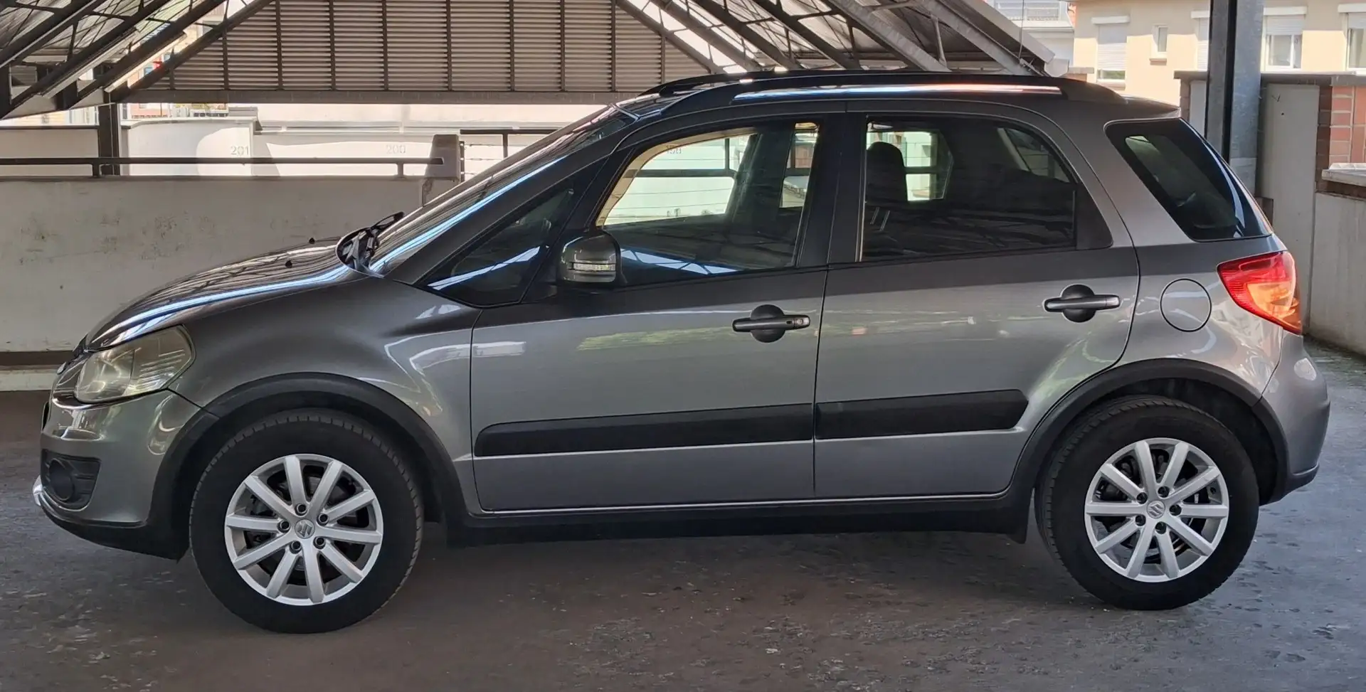 Suzuki SX4 1.6 VVT 4x4 Comfort - 2