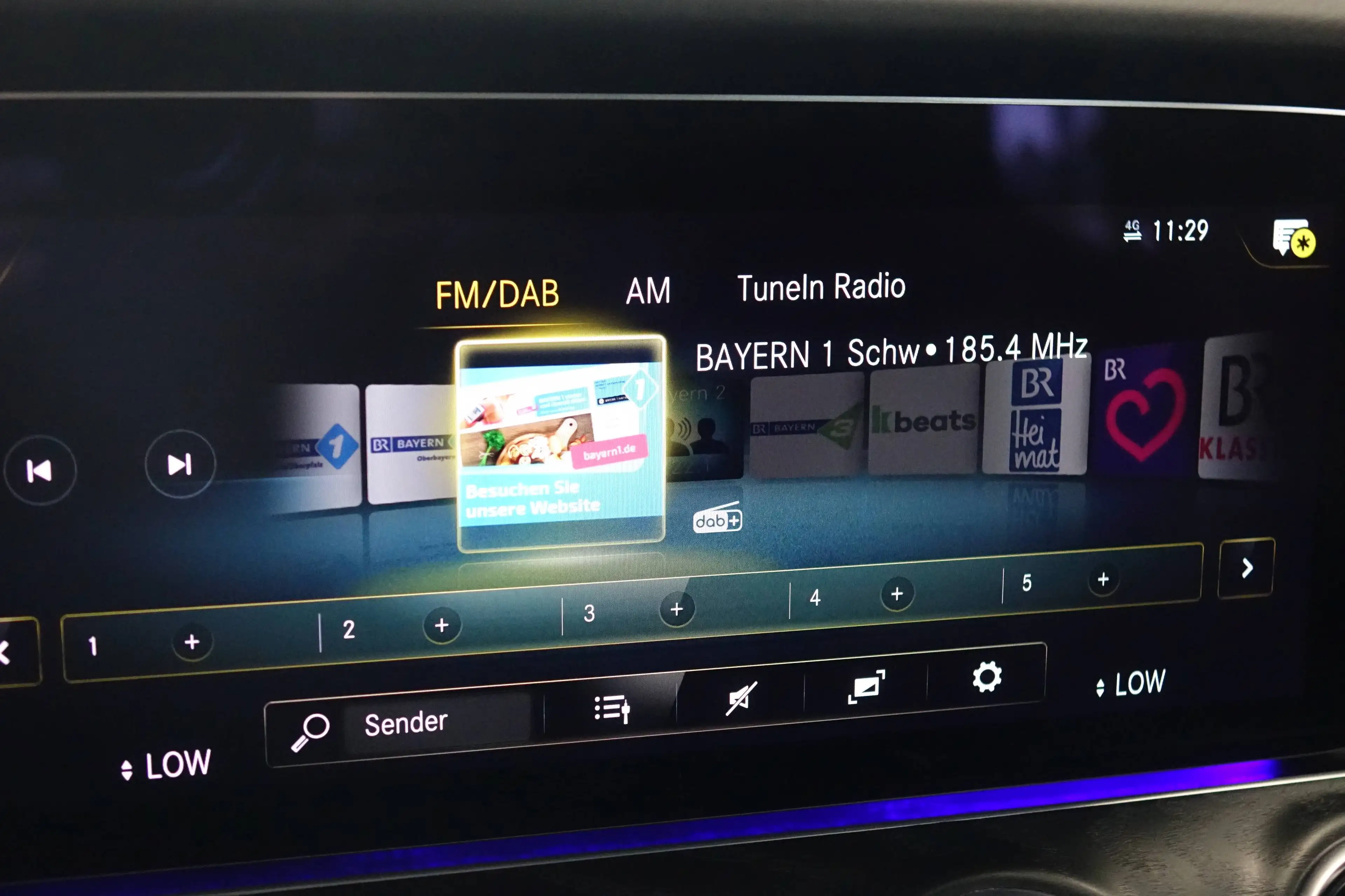 Mercedes-Benz E 220 E 220 d T AMG Line +Burmester+AHK+Distronic+ — photo 13