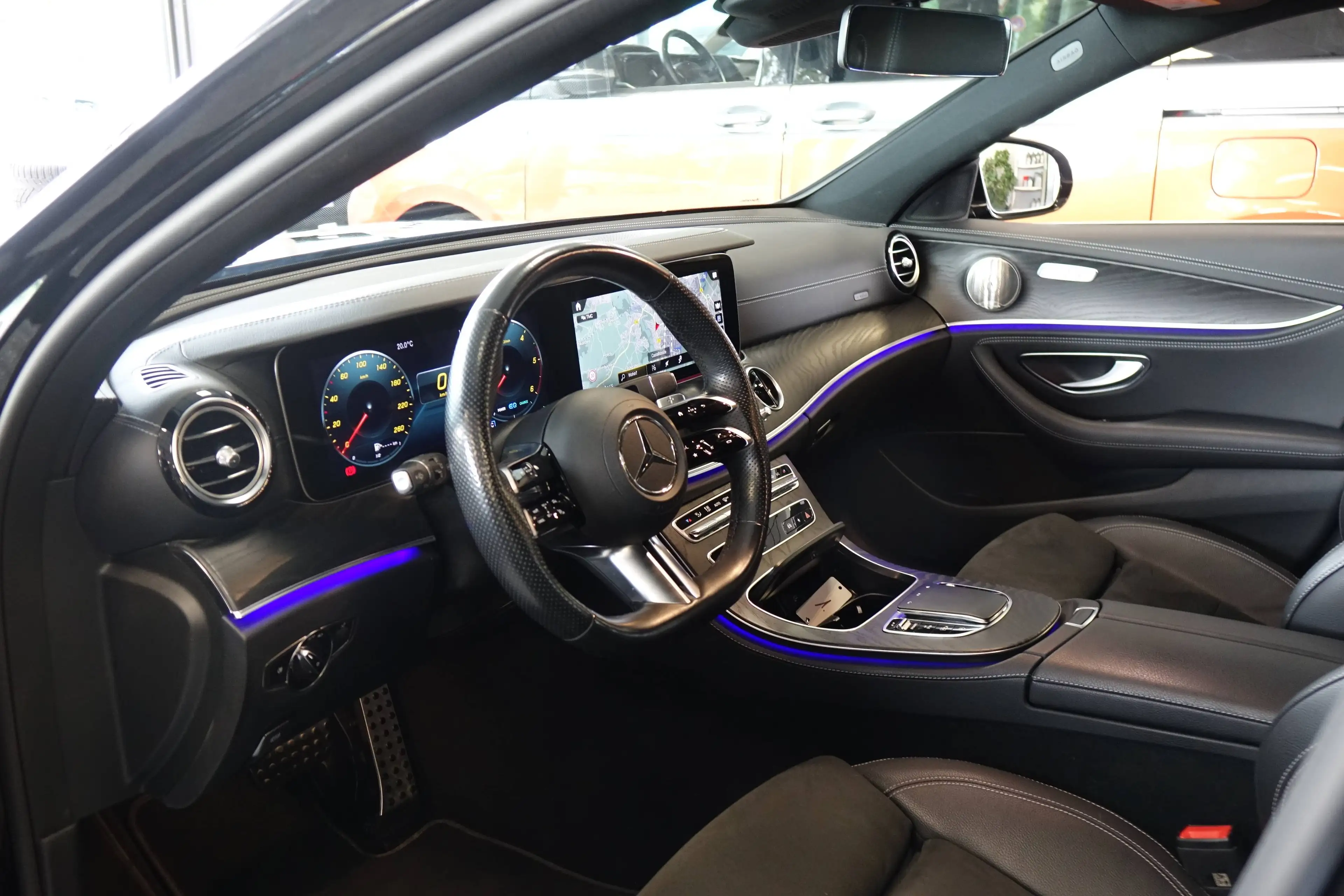 Mercedes-Benz E 220 E 220 d T AMG Line +Burmester+AHK+Distronic+ — photo 5