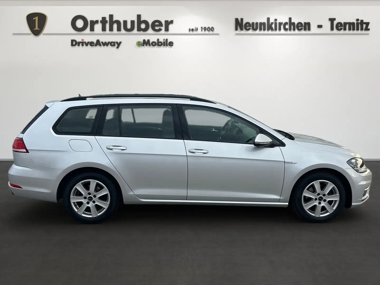 Volkswagen Golf Variant VII Variant Comfortline BlueMotion Silber - 2