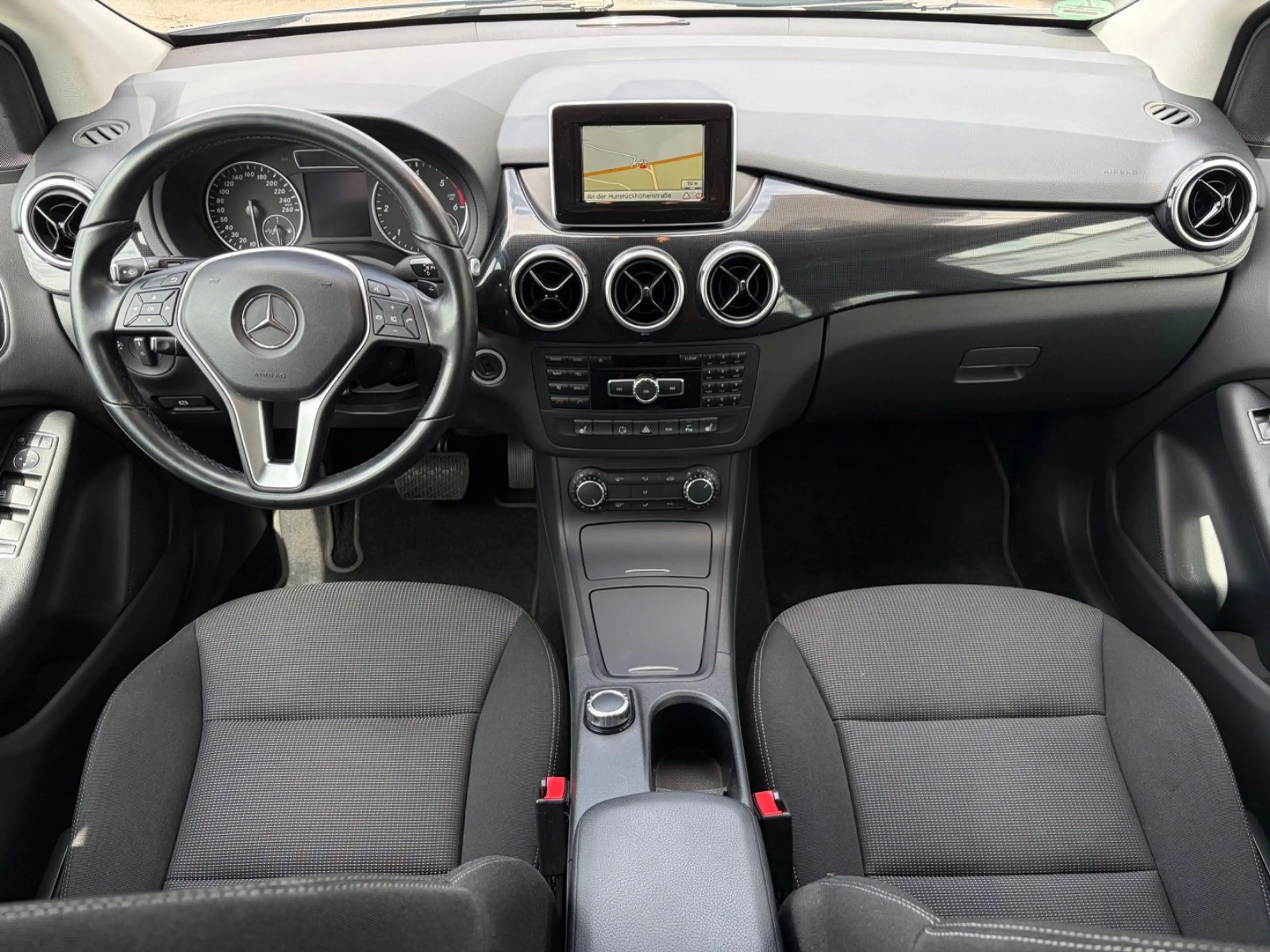 Mercedes-Benz B 220 B220 CDI*NAVI*KLIMA*EURO6*SITZ-HZG*TEMPO*ALU*MFL — photo 15