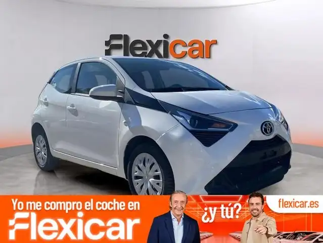 Toyota Aygo 1.0 70 x-play