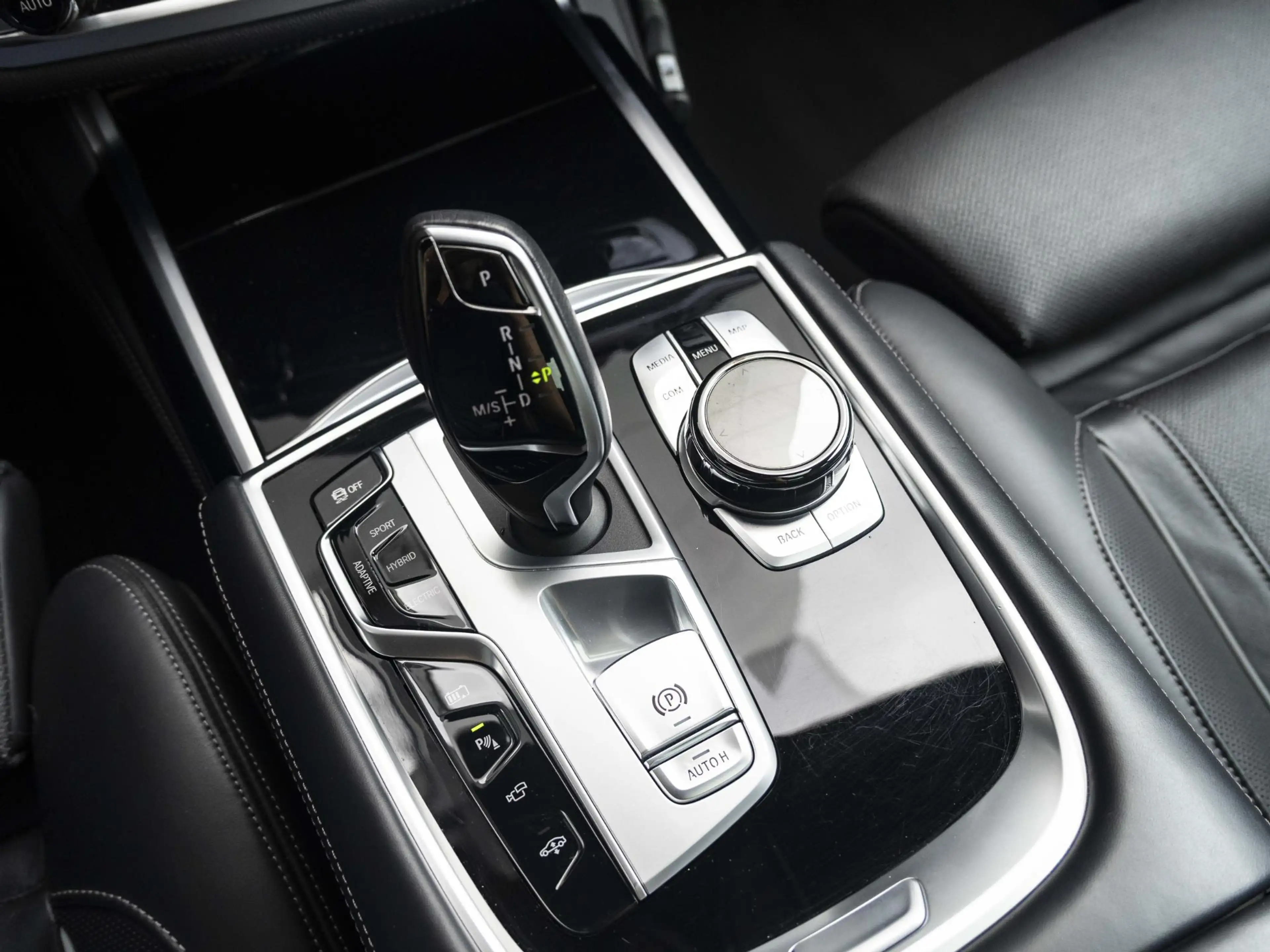 BMW 745 7 Serie 745e | High Executive | M Sportpakket | 22 — photo 13