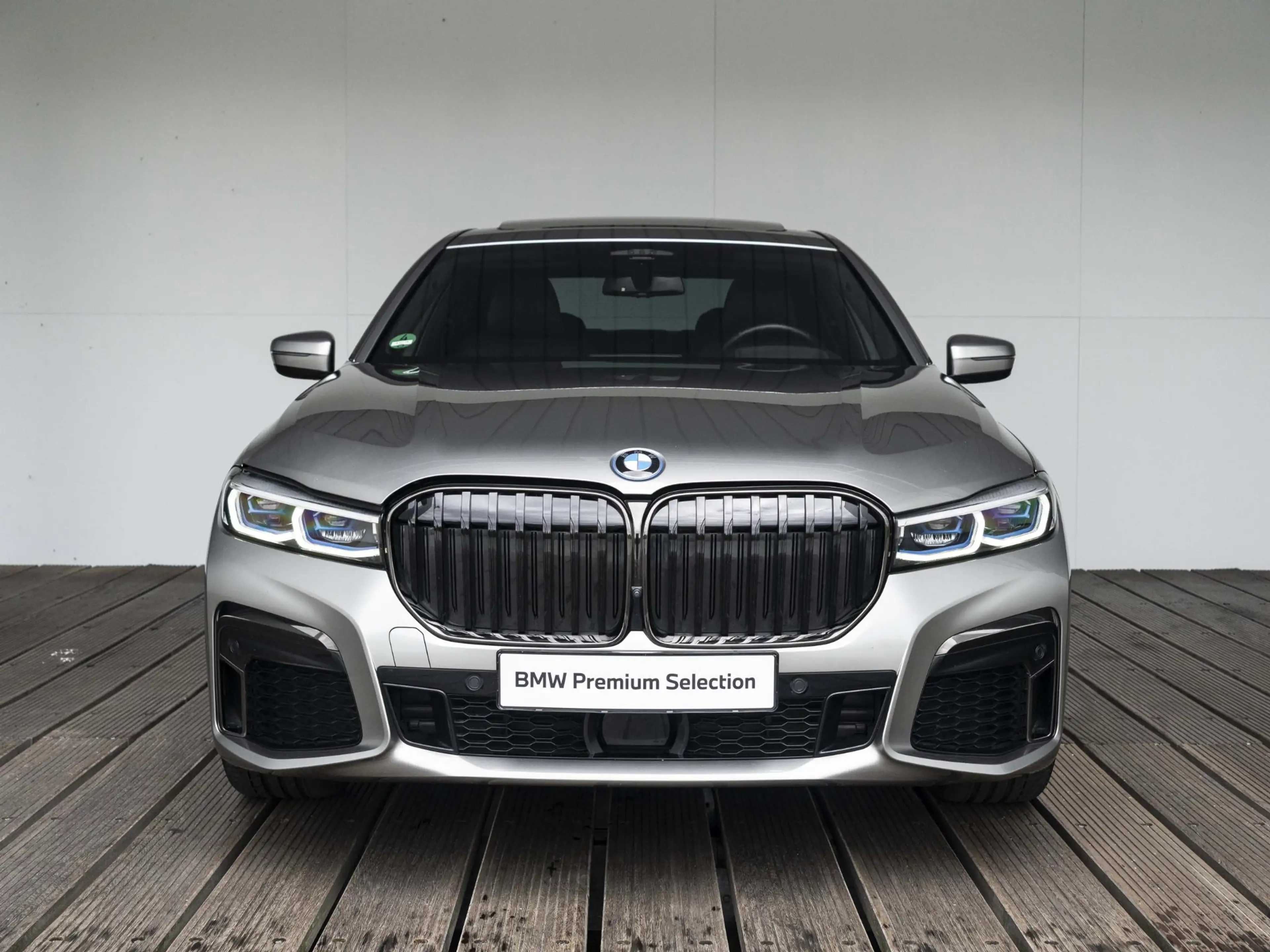 BMW 745 7 Serie 745e | High Executive | M Sportpakket | 22 — photo 6