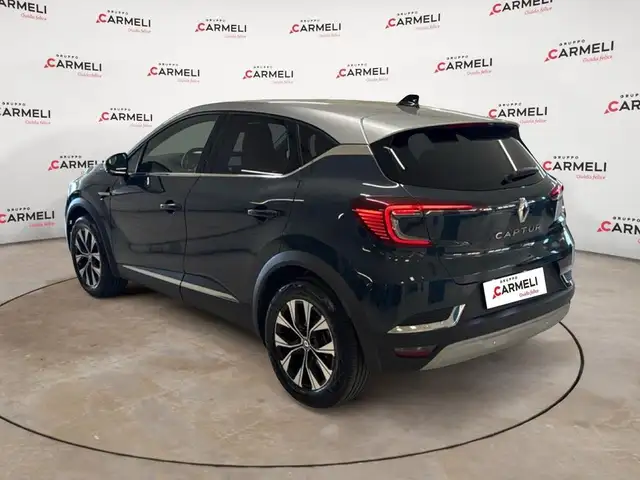 Renault Captur view 3