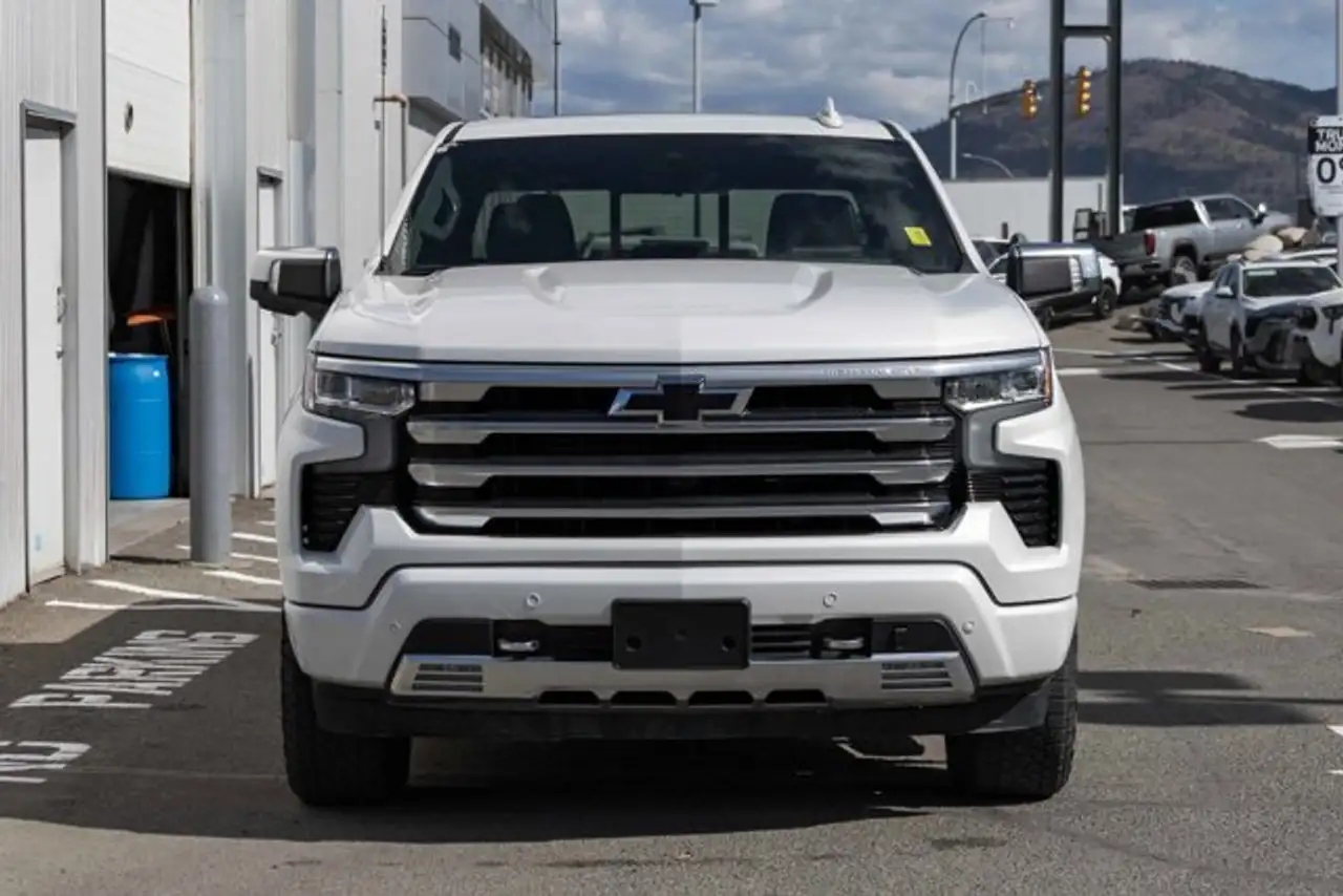 Chevrolet Silverado 1500 снимка Chevrolet Silverado 1500