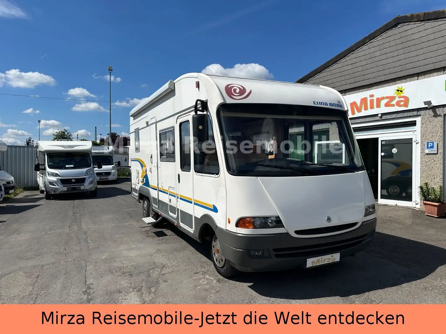 Euramobil I680-Doppelterboden-Solar-Französisches Bett - 1