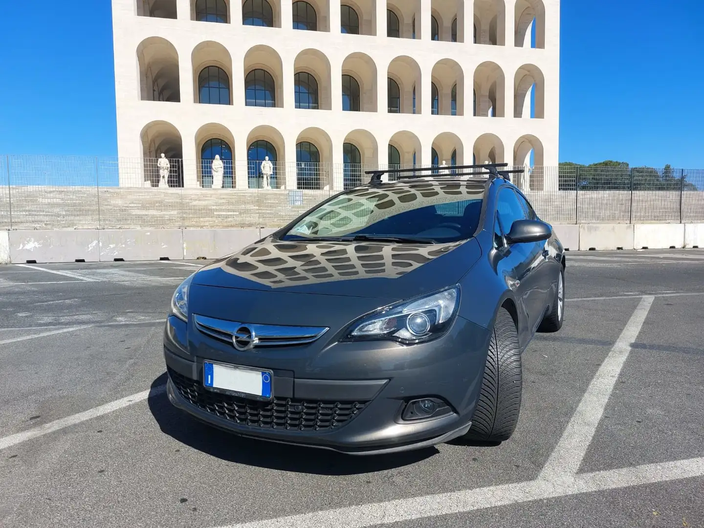 Opel Astra Astra IV 2015 GTC GTC 1.6 cdti 110cv 81kW Elective Grigio - 1