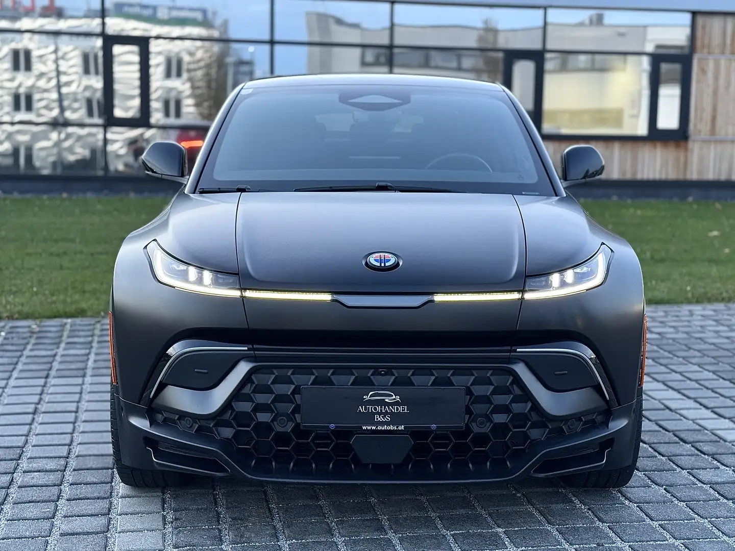 Fisker Ocean One Extreme 113kWh *BLACK-SATIN, MEGA-VOLL* Schwarz - 2