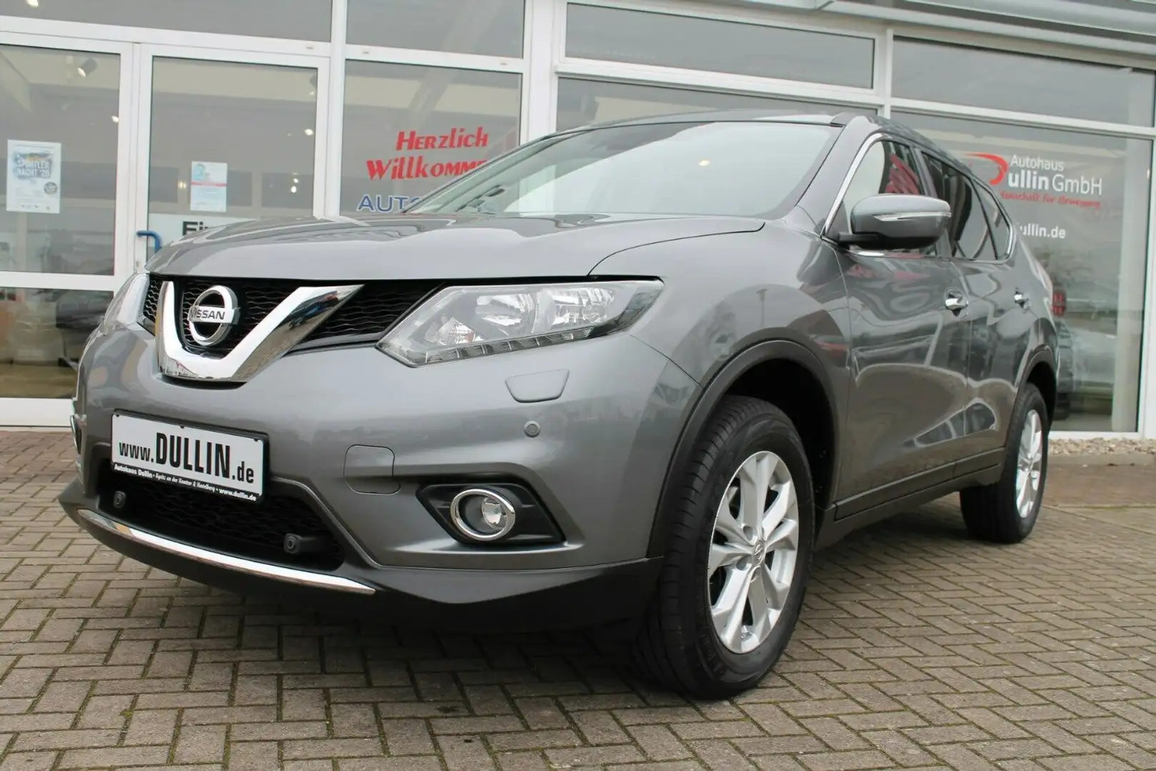 Nissan X-Trail 1,6 dCi 1.Hand+Schiebedach+Sitzheizung Grau - 2