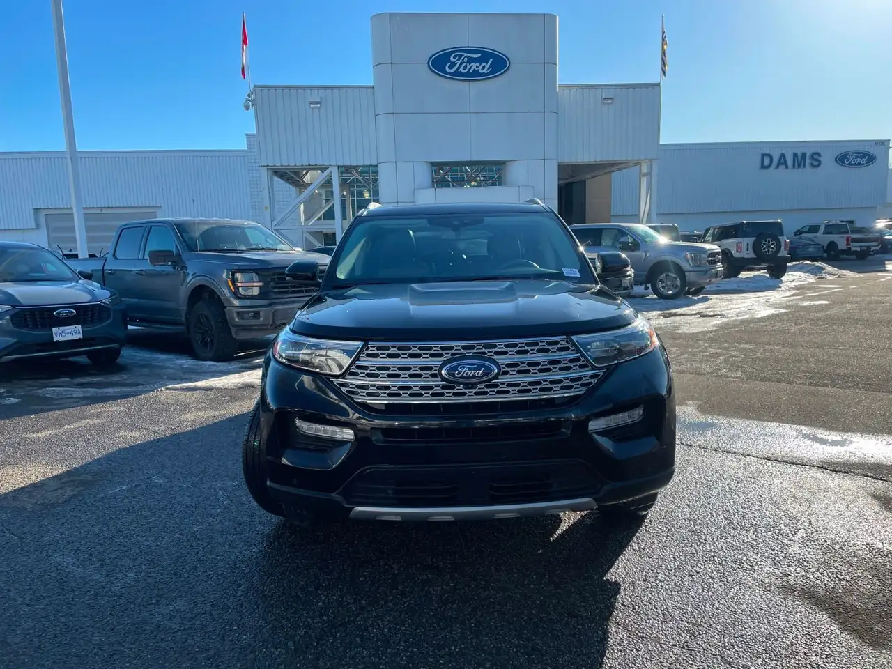 Ford Explorer снимка Ford Explorer