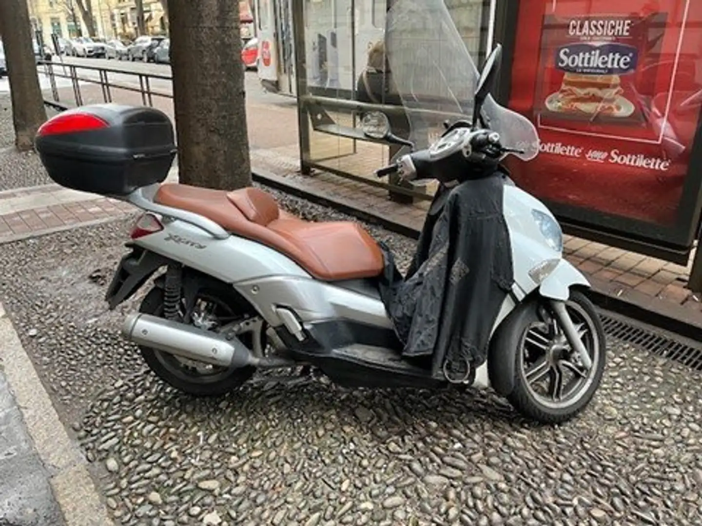 Yamaha X-City 250 Biały - 2
