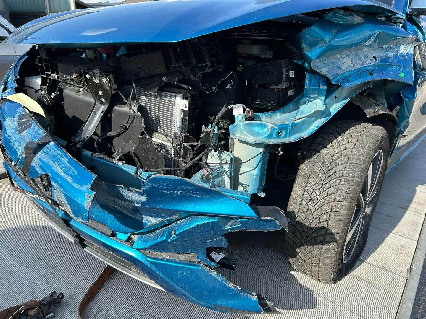 BYD Atto 3 230 kW RWD Design Azul - 2