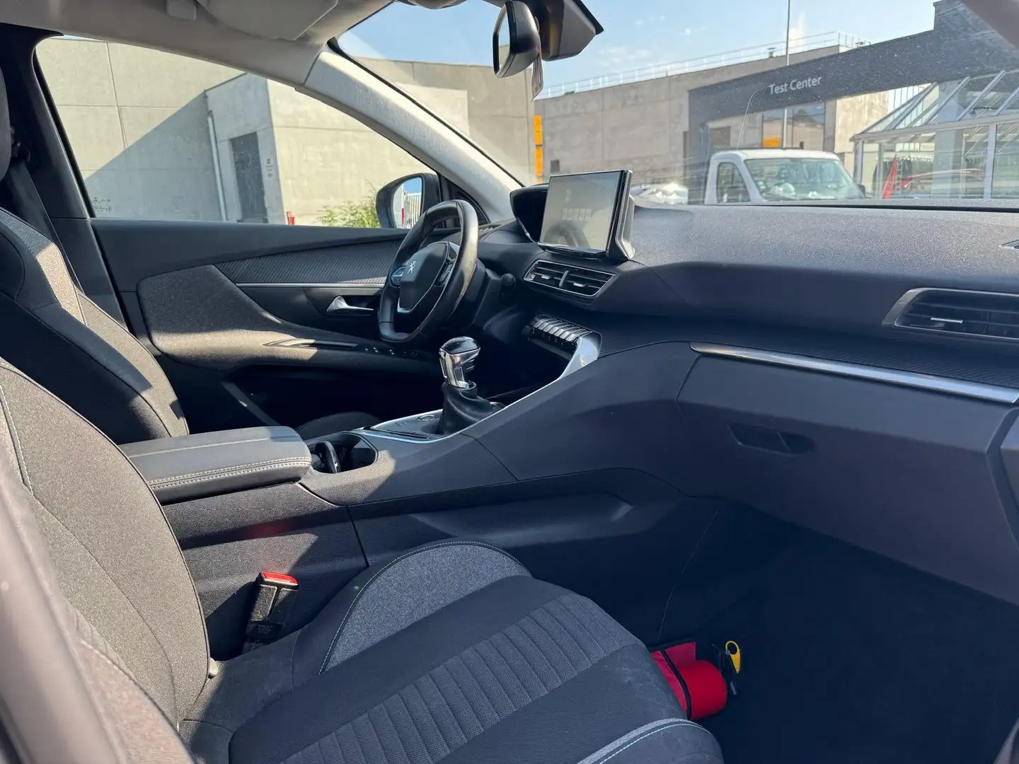 Peugeot 3008 ACTIVE Grijs - 2