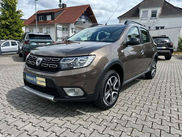 Imagine Dacia Sandero TCe 90 LPG Stepway Celebration