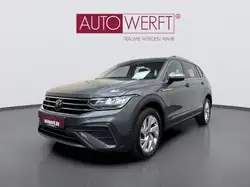 Volkswagen Tiguan Allspace 2.0 TDI 4M DSG LIFE 7 SITZER AHK LED NAVI PDC SHZ