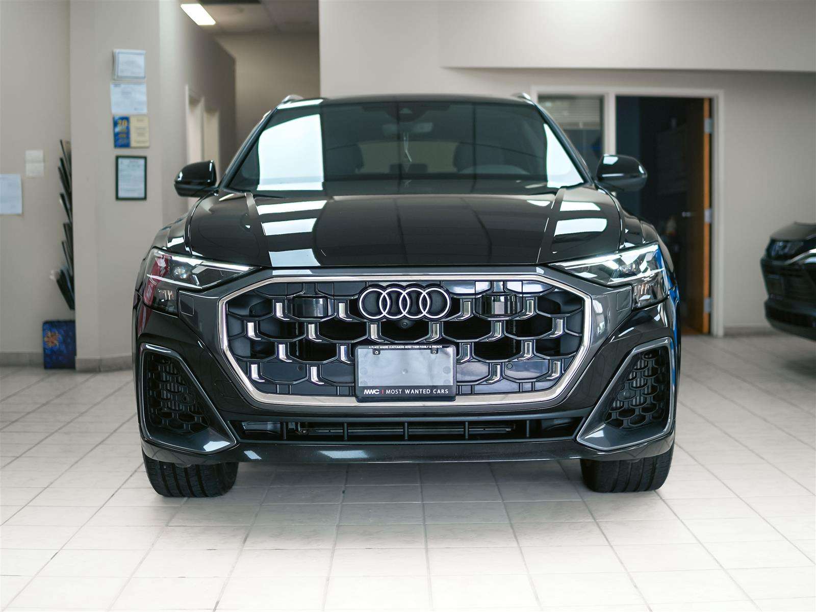 2025 Audi Q8