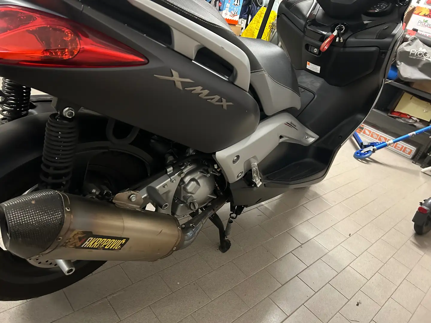 Yamaha X-Max 250 Sport Nero - 1