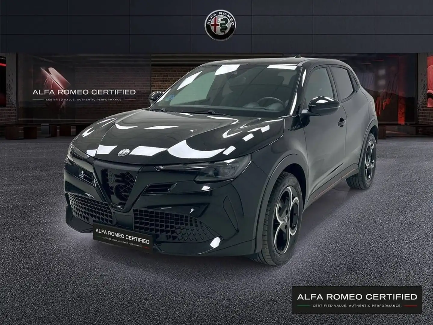 Alfa Romeo Junior Ibrida 100kW (136CV) Speciale Negru - 1