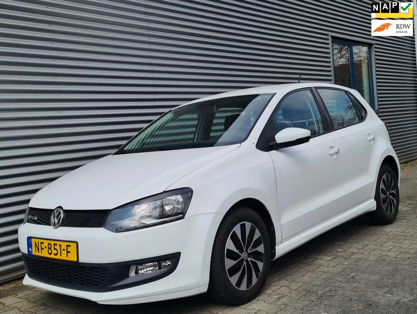 Volkswagen Polo 1.0 BlueMotion Edition 2017 Pure White 88dkm NAP!! Blanco - 1