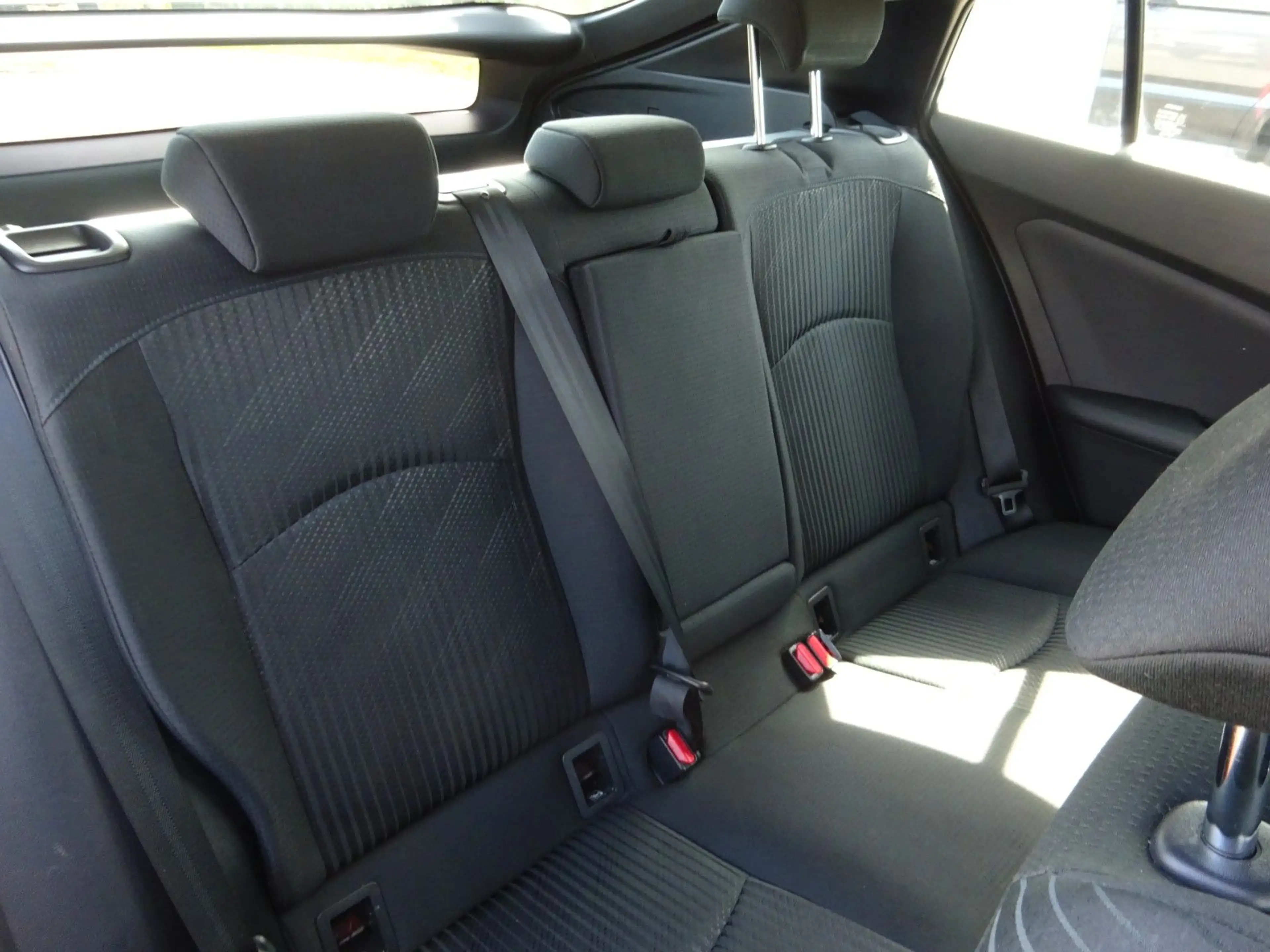 Toyota Prius 98PS Autm. Comfort Navi JBL Kamera — photo 13