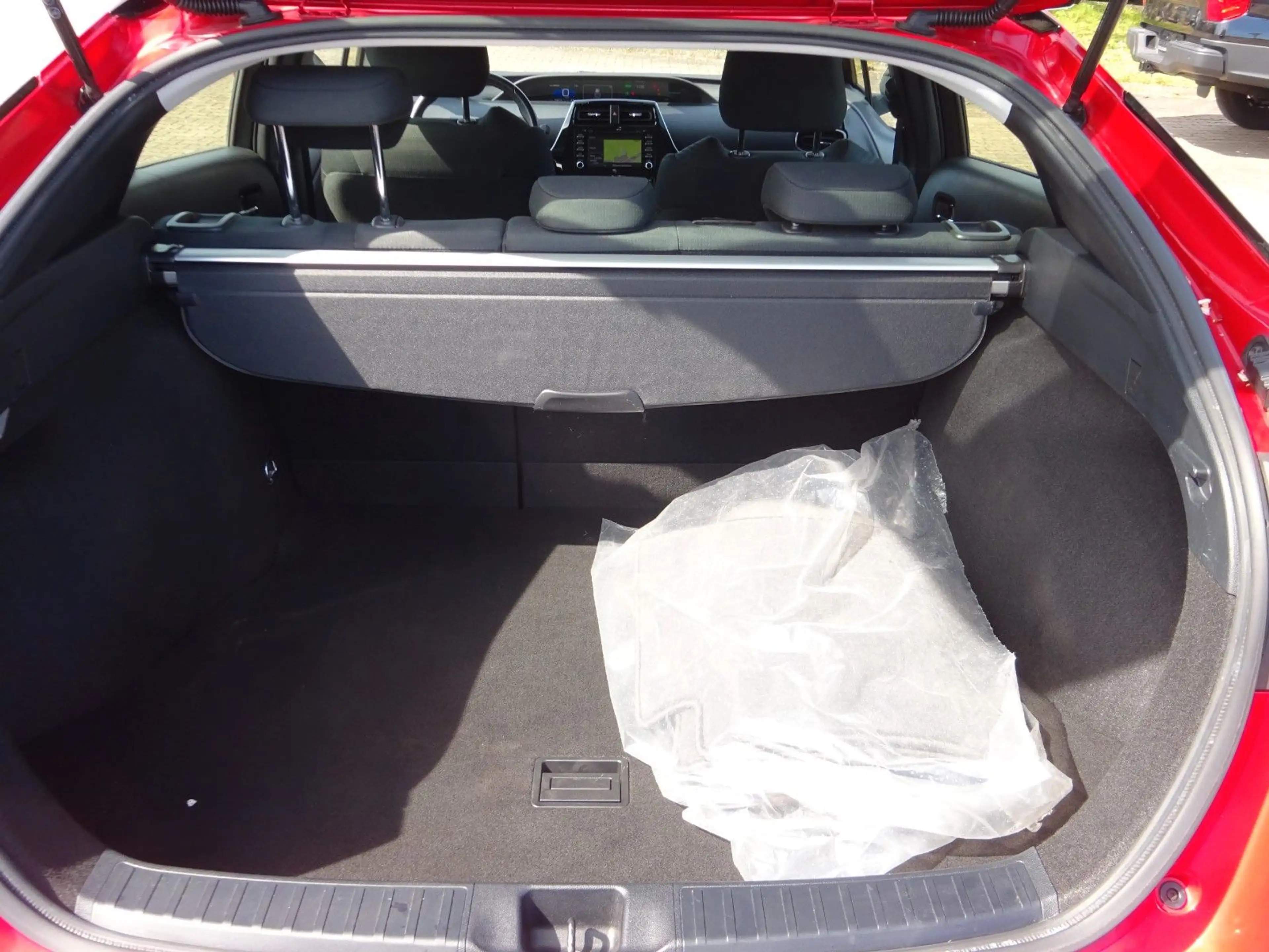 Toyota Prius 98PS Autm. Comfort Navi JBL Kamera — photo 7
