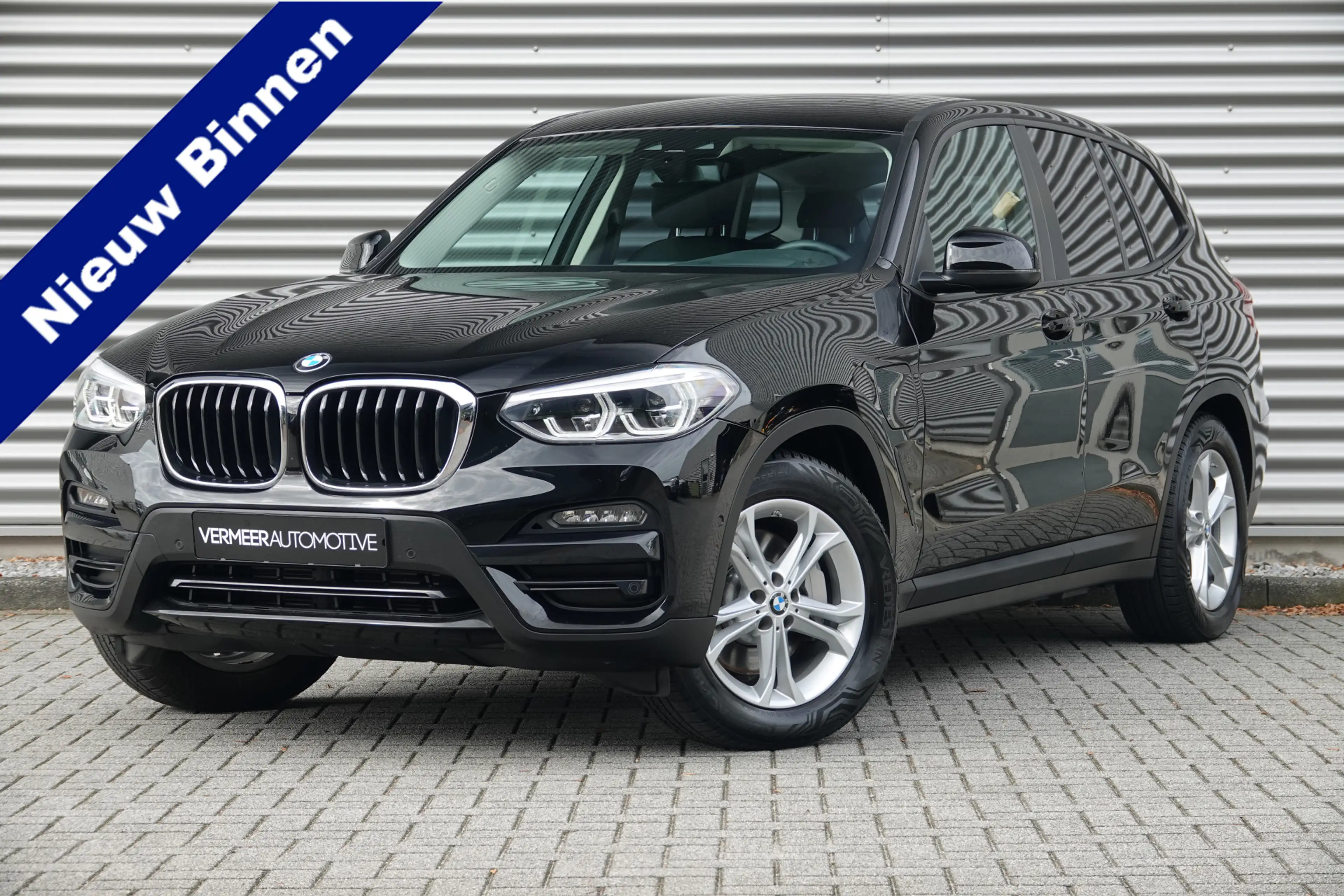 BMW X3 xDrive30e | Trekhaak | Head-Up | Camera | Adaptiev