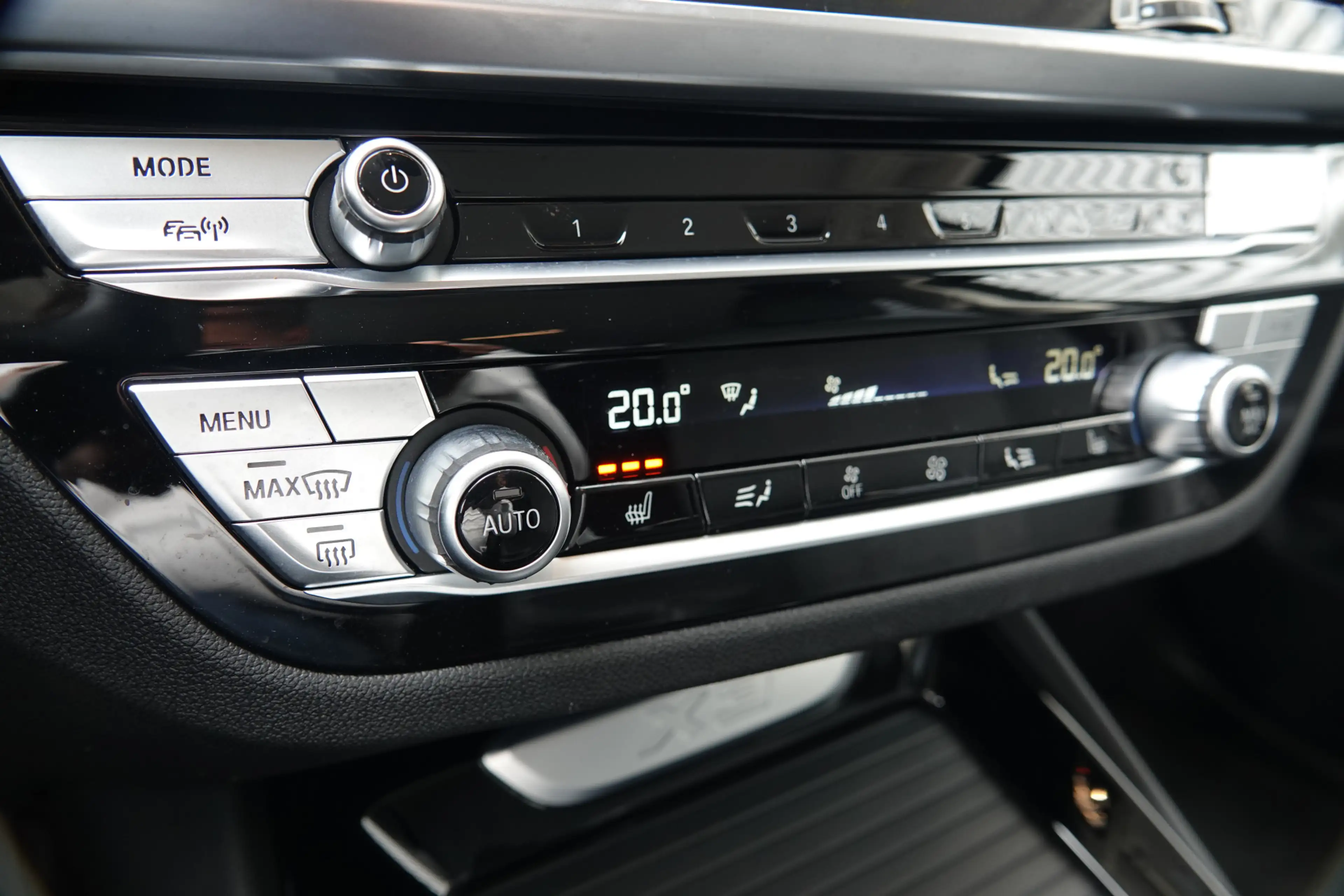 BMW X3 xDrive30e | Trekhaak | Head-Up | Camera | Adaptiev — photo 19