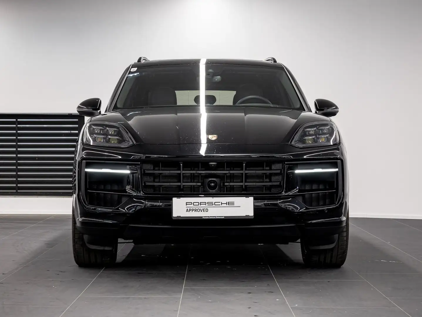 Porsche Cayenne E-Hybrid Schwarz - 2