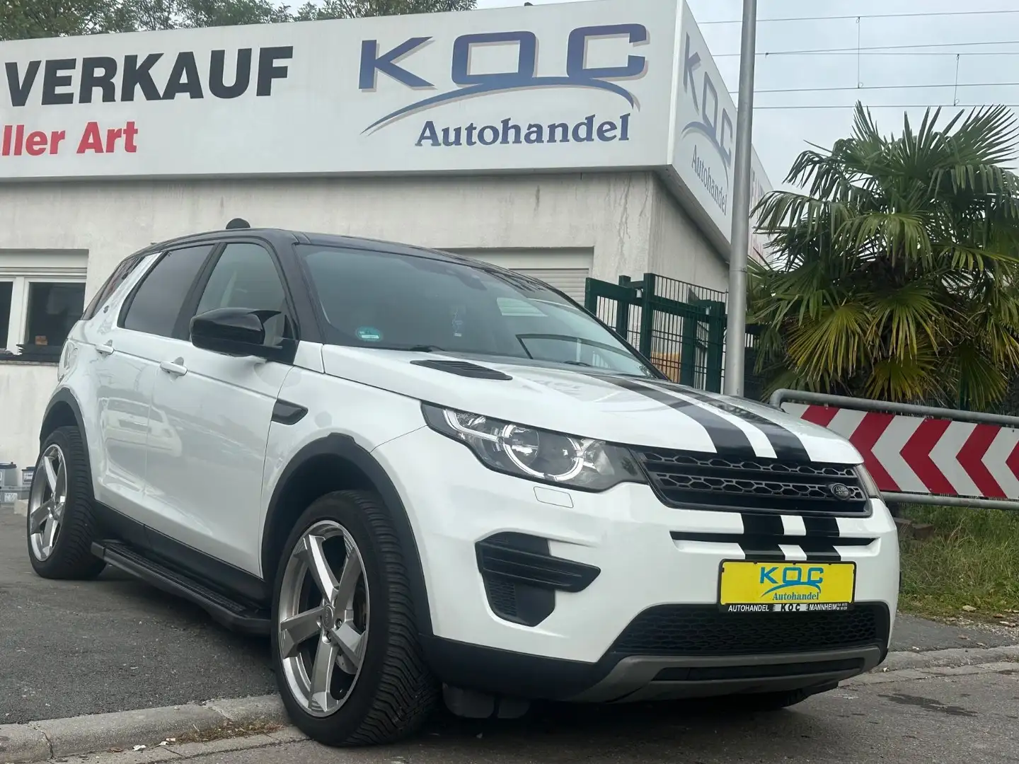 Land Rover Discovery Sport S AWD Blanc - 1