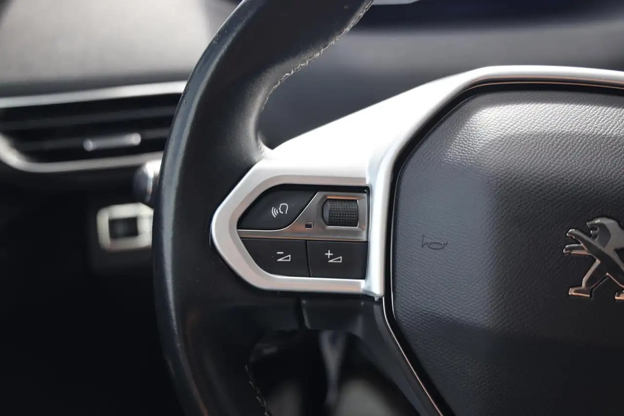 Peugeot 5008 1.2 PureTech Allure 7 Persoons Facelift Full, миниатюра 17
