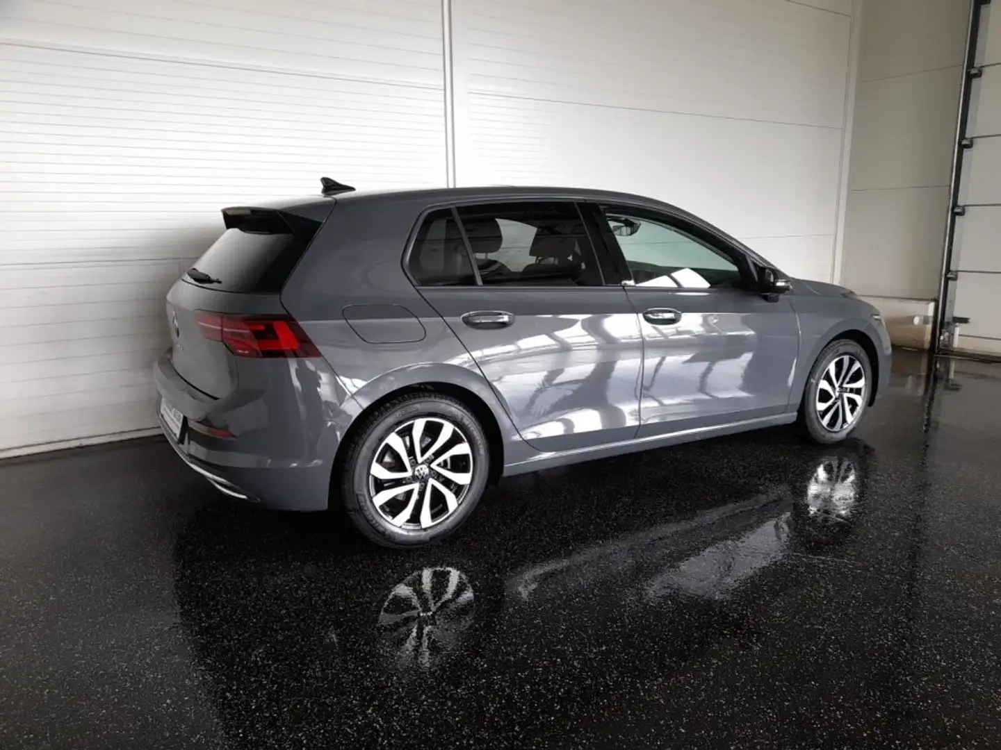 Volkswagen Golf VIII ACTIVE 2,0 TDI DSG *SKY / MATRIX-LED / HEAD-UP / VIRTUELL PRO / NAVI / AHV & KAMERA / ACC / KEYLESS* Grau - 2