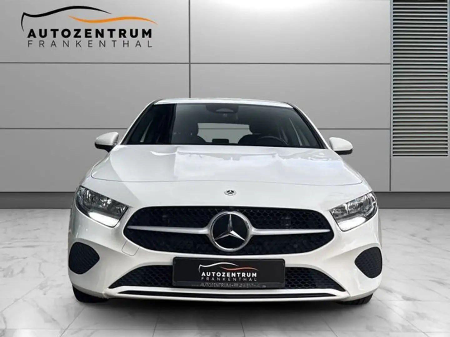 Mercedes-Benz A 180 A 180 CARPLAY DISTRONIC MBUX CAM Blanc - 2