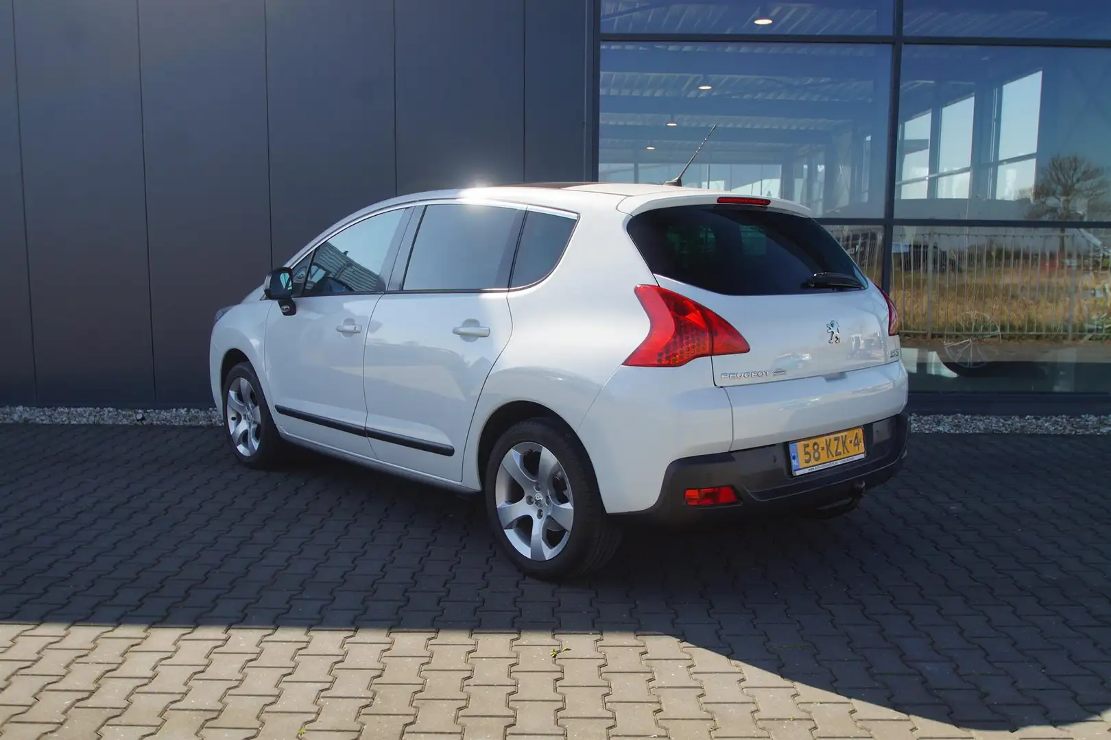 Peugeot 3008 Première | Head-Up Display | Trekhaak | cruise con Blanc - 2