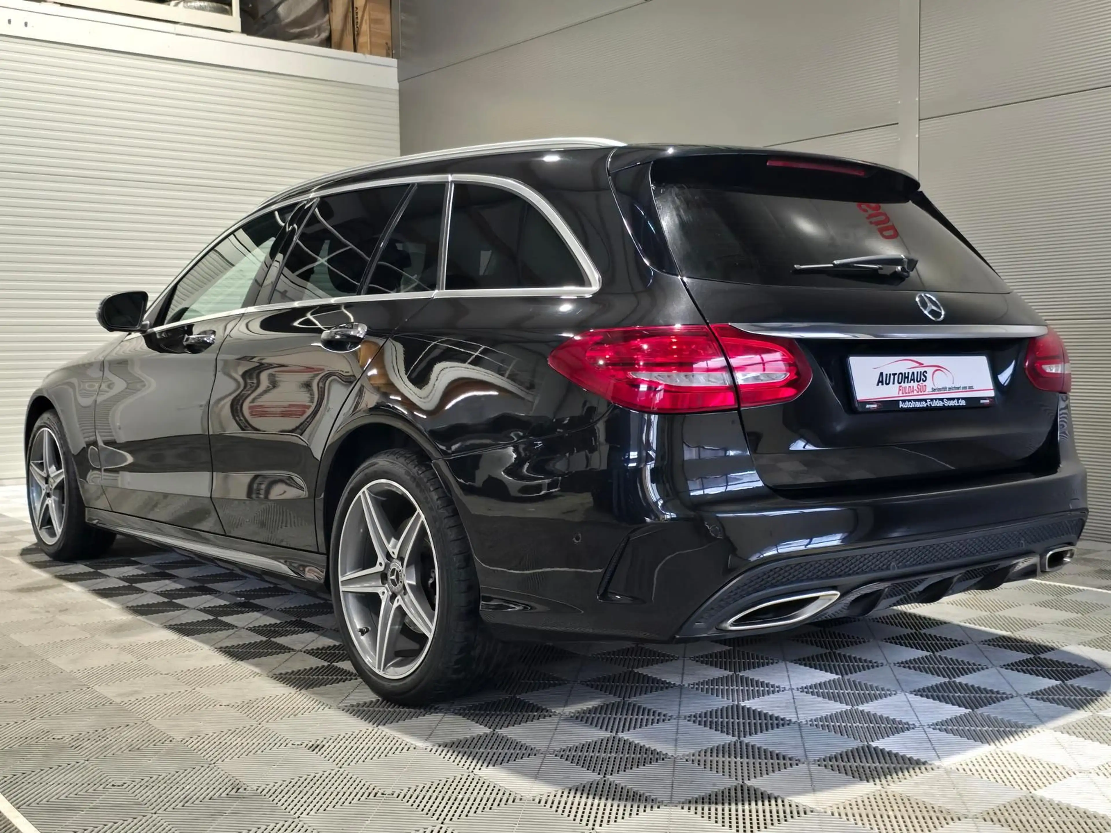 Mercedes-Benz C 180 C180 AMG-Line°Stdhzg°360°LED°Navi°Shzg°BT°FSE°SH — photo 7