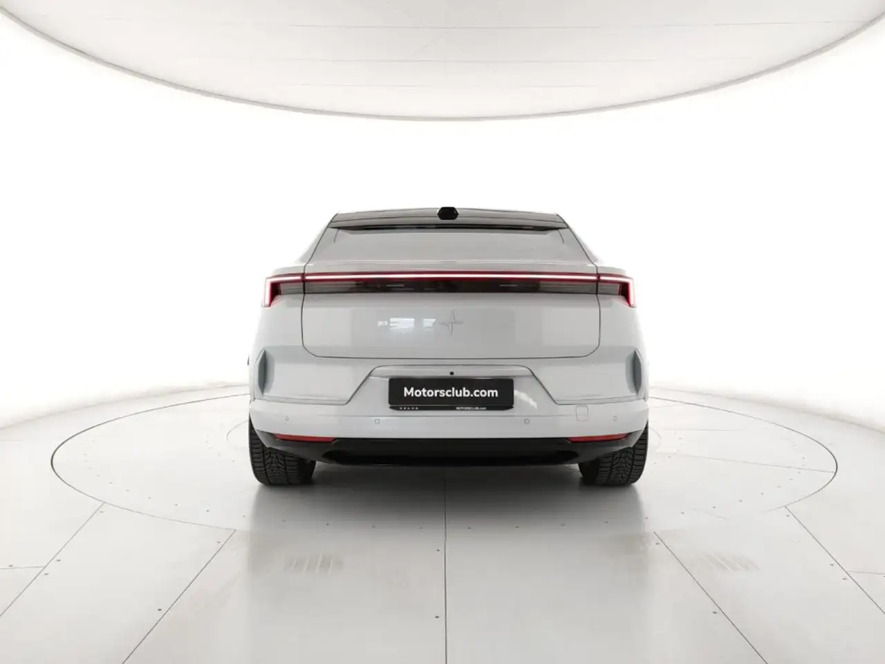 Polestar 4 2025