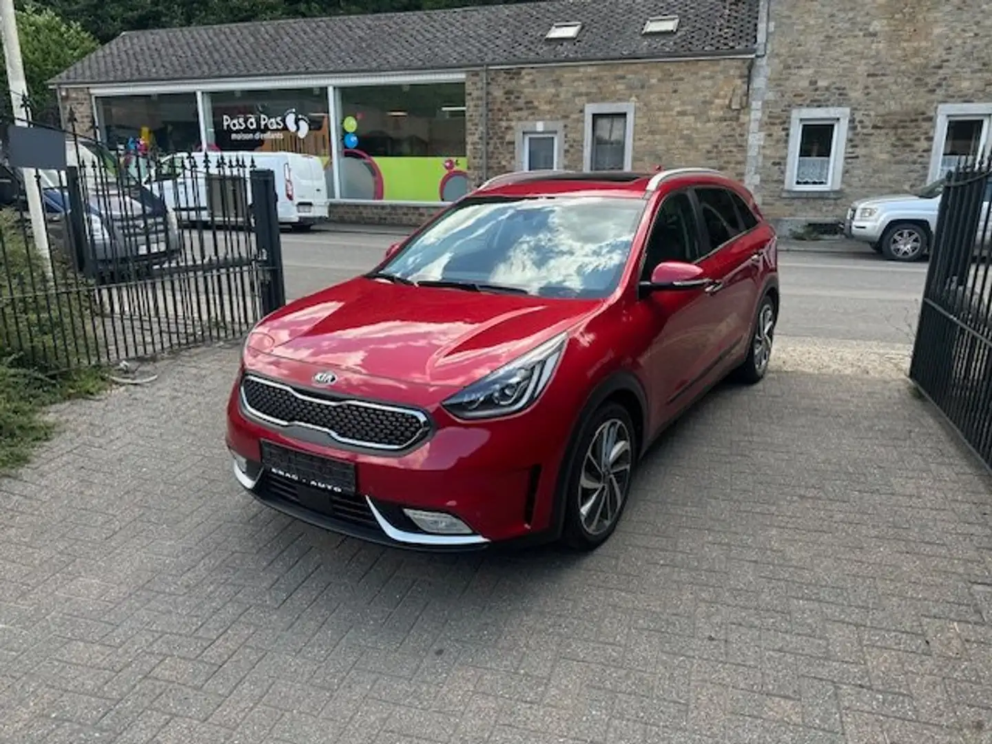 Kia Niro Niro PHEV 1.6 GDi Sense UVO DCT Rouge - 1