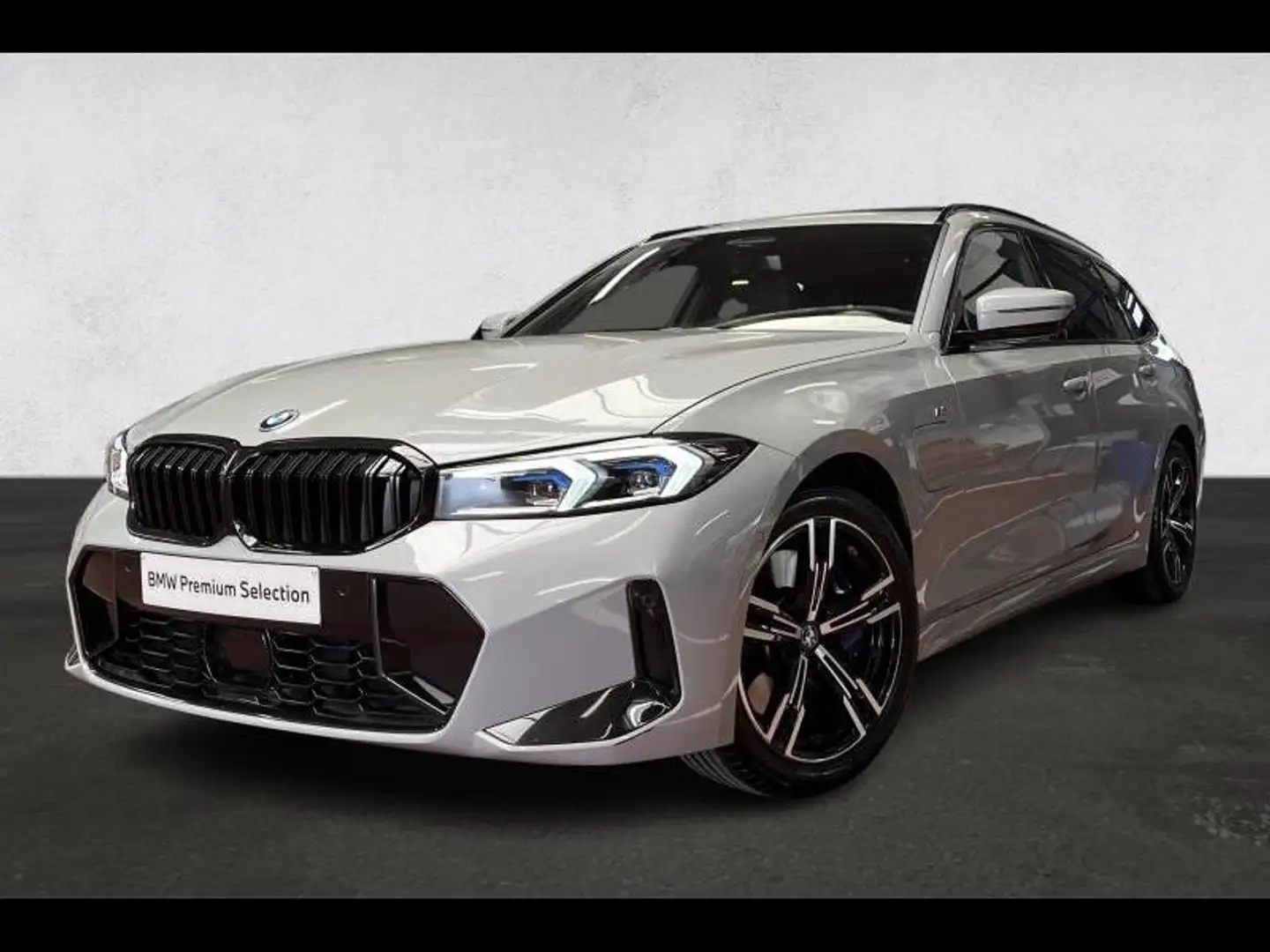 BMW 330 Keyless-Pano-DrivingPro-H&K Grau - 1