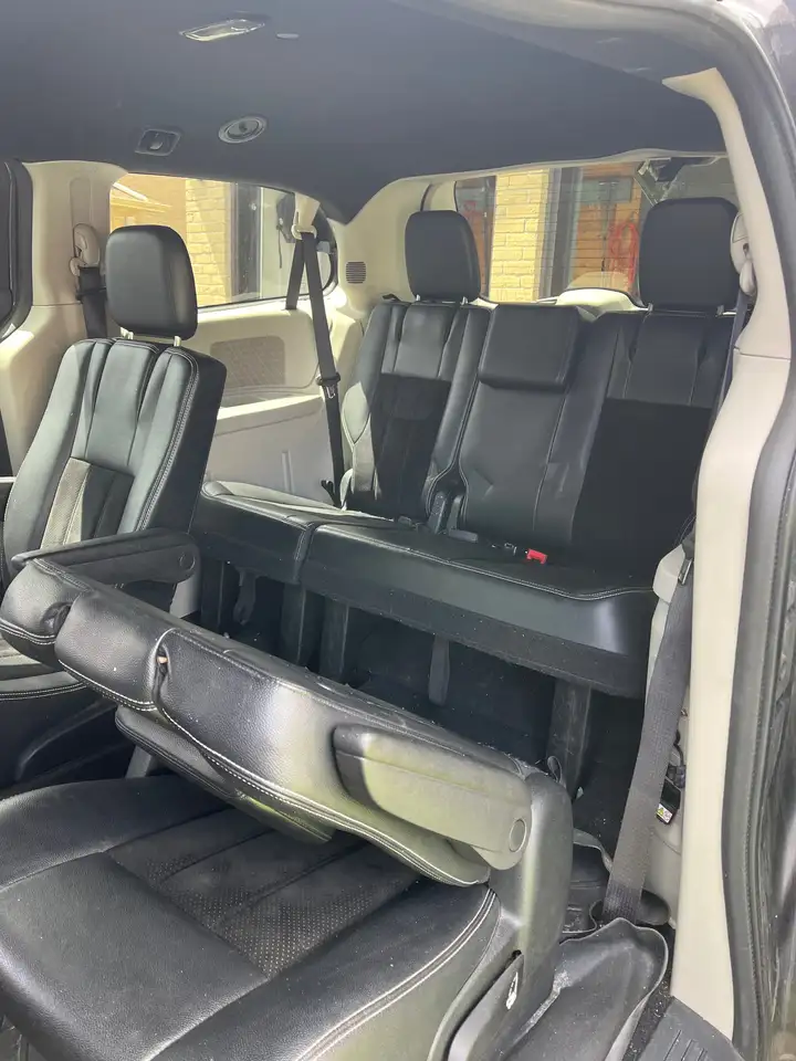 Dodge Caravan photo Dodge Caravan