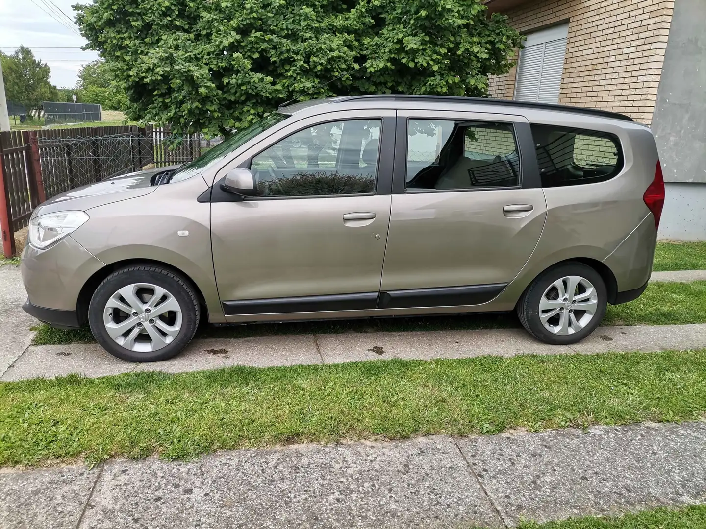 Dacia Lodgy Lodgy dCi 90 Laureate Beige - 2