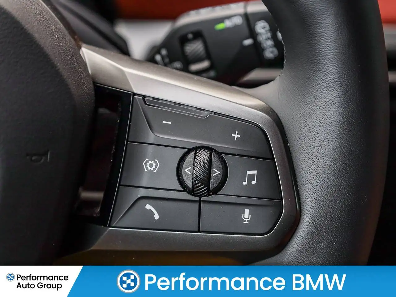 BMW iX снимка BMW iX