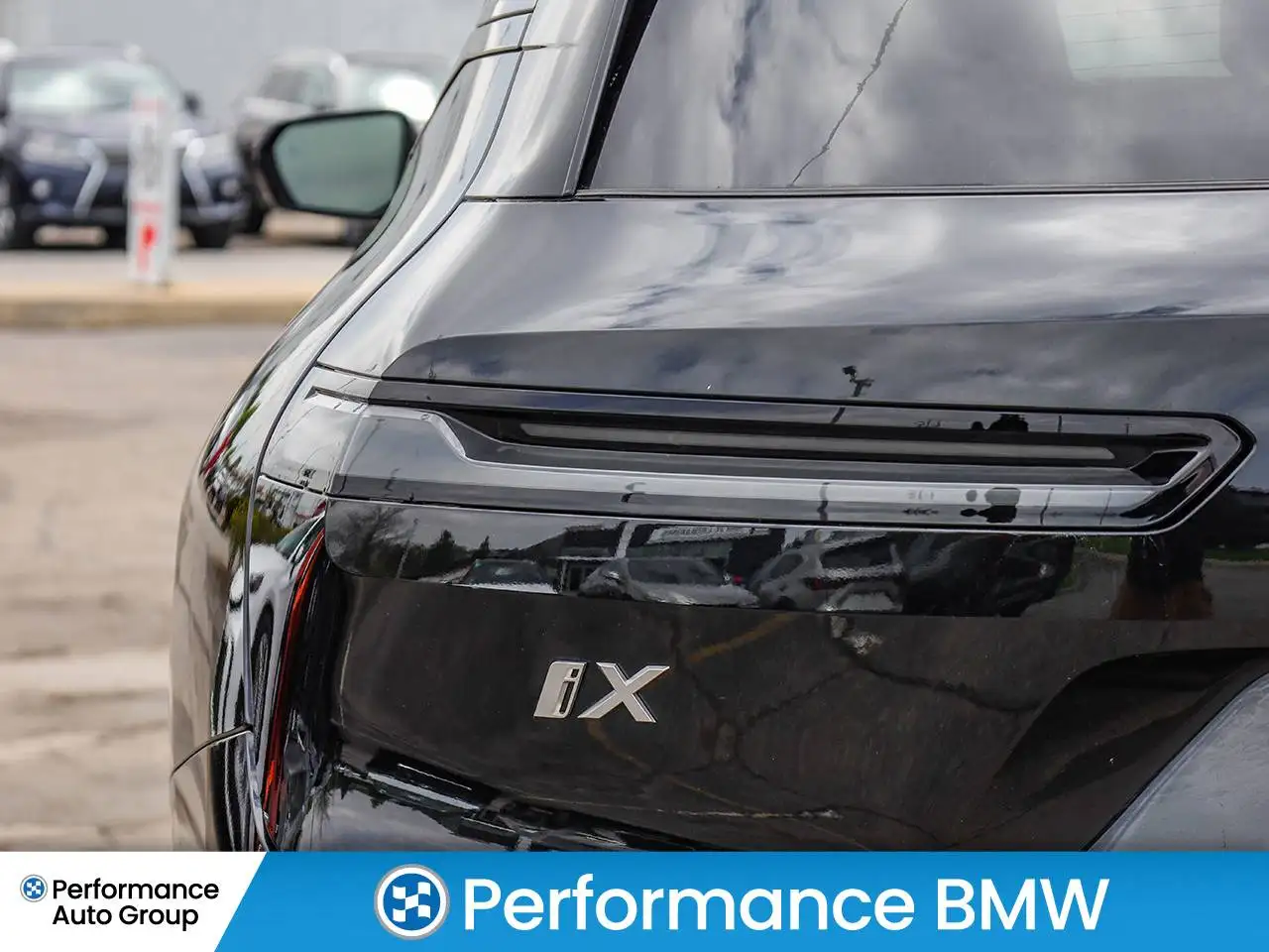 BMW iX снимка BMW iX