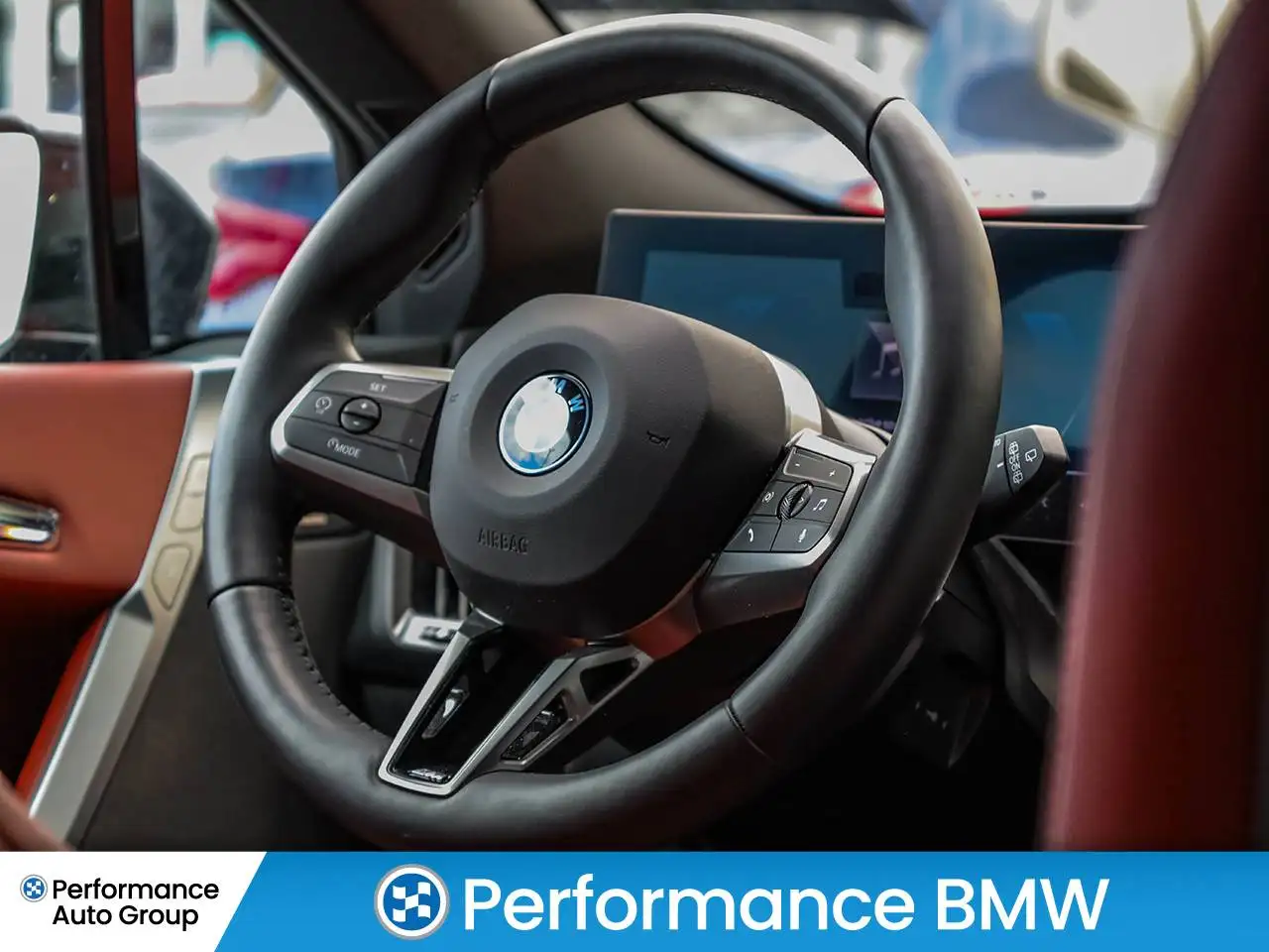 BMW iX снимка BMW iX