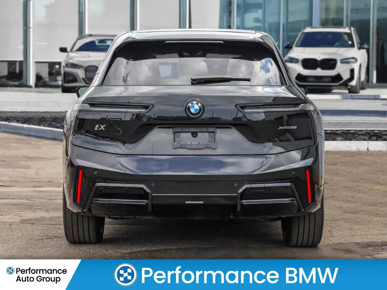 BMW iX снимка BMW iX
