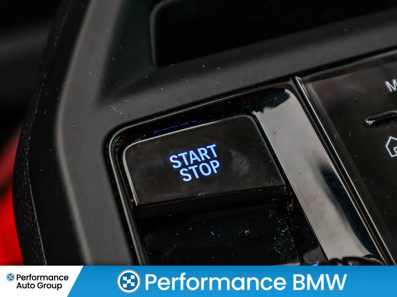 BMW iX снимка BMW iX