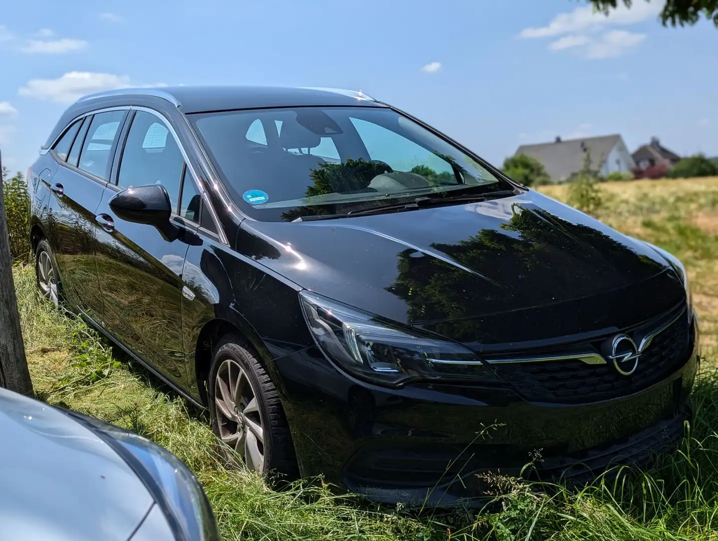 Opel Astra 1.5 CDTI Aut. Elegance Navi LED Kamera Noir - 1